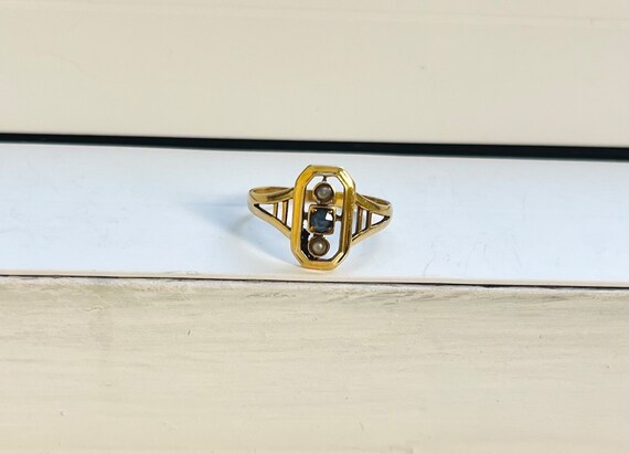 Antique 14k Gold Ring Set with Sapphire and Pearls - image 3