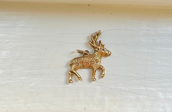 Vintage 14k Gold Hallmarked Reindeer Charm - image 3