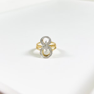 Vintage Retro 14k Gold Letter “S” Ring with Diamonds