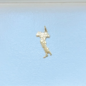 Vintage 18k Yellow Gold Italy Hallmarked Pendant