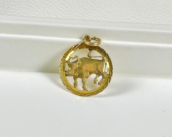 Vintage 14k Gold Taurus Bull Round Pendant Charm