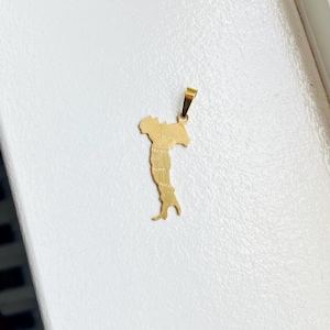 Vintage 18k Yellow Gold Italy Charm Pendant