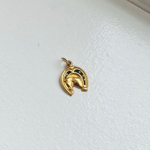 Vintage 19k Gold Ring Equestrian Horse Charm