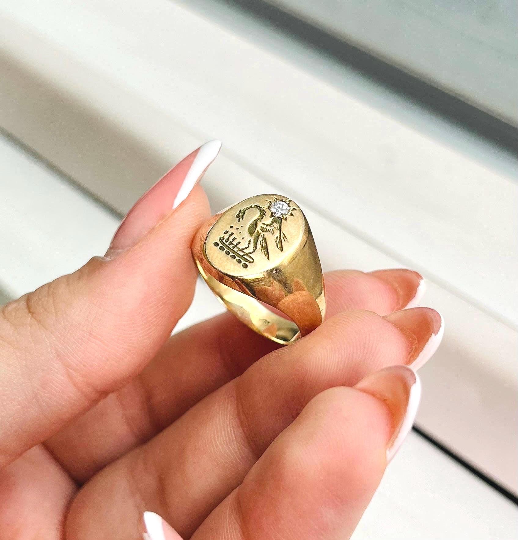 Vintage 10k Yellow Gold Phoenix Intaglio Signet Ring With