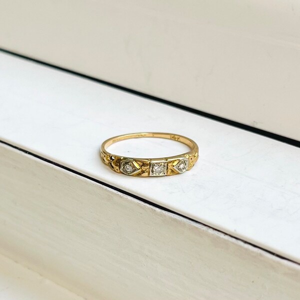 Antique Estate 14k Gold Ring with Diamonds