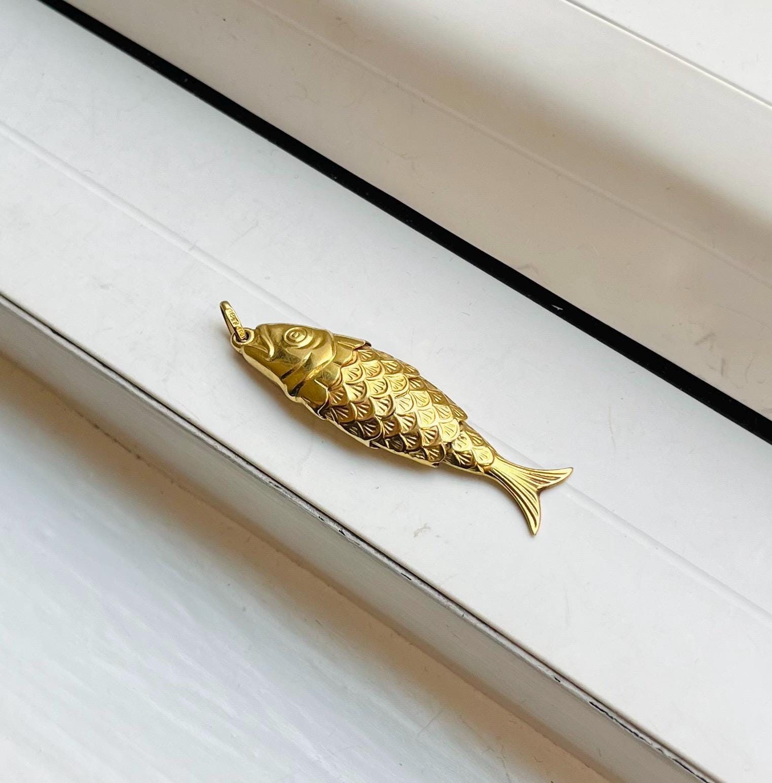 18K　18金　お魚　金魚　ペンダントトップ　チャーム　イタリアンジュエリー 18K 18金 お魚 金魚 ペンダントトップ チャーム イタリアン