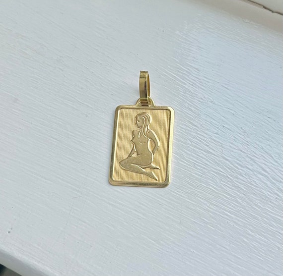 Vintage 18k Gold Zodiac Virgo Naked Woman Square Pend… Gem