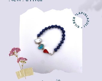 Bracelet en argent avec pierres précieuses : perle, corail, turquoise avec perles de lapis-lazuli bleu foncé