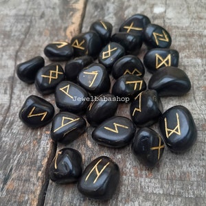 Juego de regalo de piedras rúnicas de turmalina negra Juego de runas Elder Futhrak Juego de piedras rúnicas de piedras preciosas Cristales y piedras de curación espiritual de adivinación