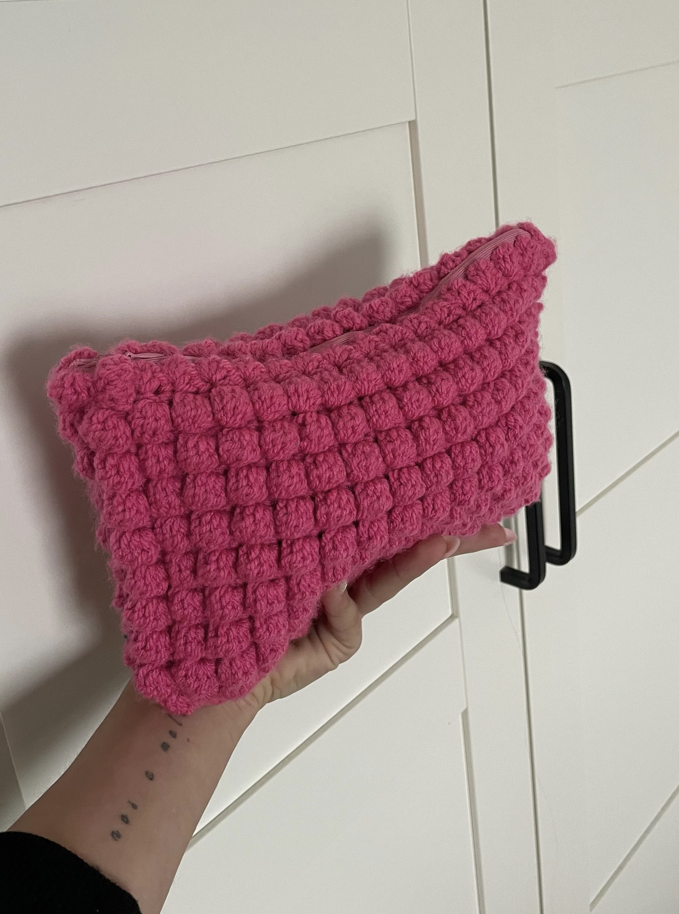 40 Crochet Clutch Bags with Fringe, Wristlets, and Granny Squares 10 Bobble Crochet Clutch Bag