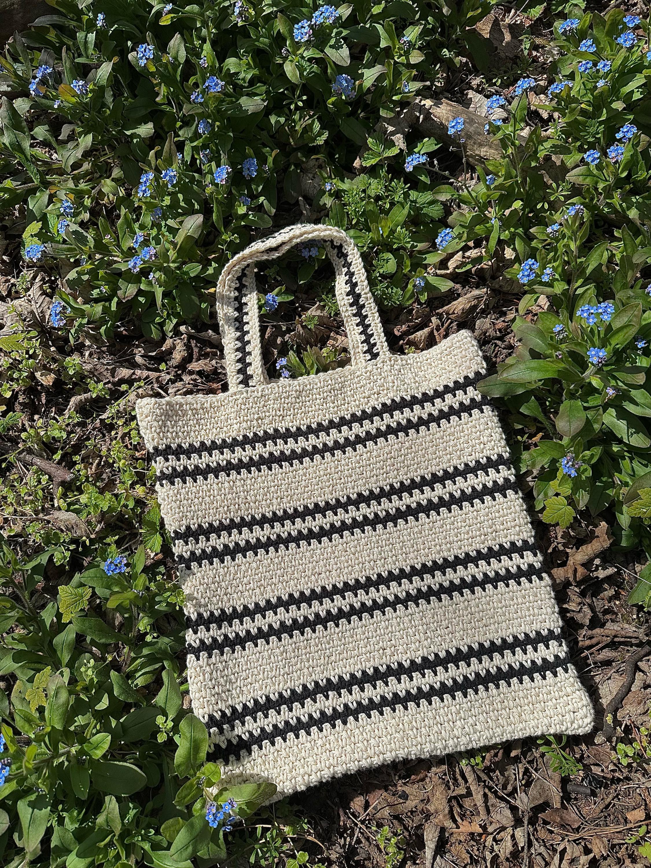 40 Crochet Shoulder Bags with Crossbody Bags, Tote Bags, and Bucket Bags 12 Laken Crochet Striped Tote Bag