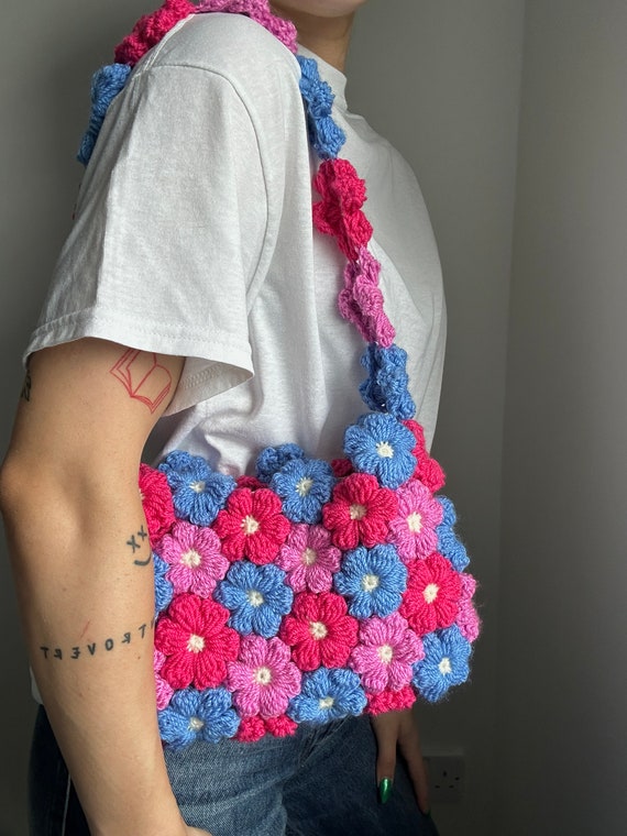 かぎ針編みのパフフラワーハンドバッグパターン I かぎ針編みの