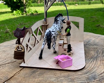 Washer and accessories for cleaning horses Schleich, Breyer, Collecta. Wooden washcloth