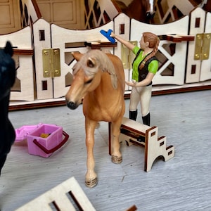 Parapet stable set, 18 stalls Horse stable, Wooden toy barn, Pferdestall Holz accessories lighting for Collecta, Papo, Schleich image 9