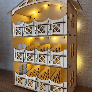 Wooden wall stable 12 stalls + lighting + 42 elements. Schleich, Collecta, Breyer.