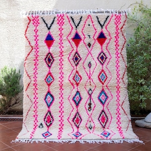 GORGEOUS BENIOURAIN RUG, Moroccan Handmade Rug, soft wool Pink Rug, Azilal Pink Rug, Handmade Sheep Wool Carpet, Area Rug, tapis berbere