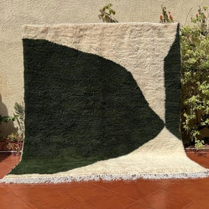 Large Green and White Beni Ourain Rug: Handwoven Moroccan Berber Carpet