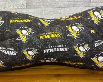 Almohada de viaje negra de 3 lados con forma de hueso, ideal para quienes duermen de lado, con soporte lumbar, ideal para leer, con diseño de pingüinos, Pittsburgh y hockey.