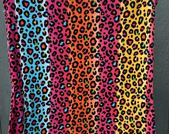 Manta con pies de forro polar y franela con estampado de leopardo brillante, manta para noches de cine, hecha a mano, regalos únicos, imprescindible para viajes o para la bolsa del hospital.