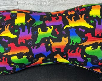 Almohada de viaje Rainbow Doggos de 3 lados con forma de hueso, almohada multiusos, comodidad y soporte para quienes duermen de lado, soporte lumbar.