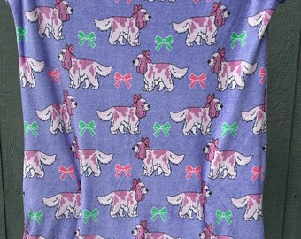 Manta con pies de forro polar y franela Pretty Pups, manta para noches de cine, hecha a mano, regalos únicos, imprescindible para viajes o para la bolsa del hospital.