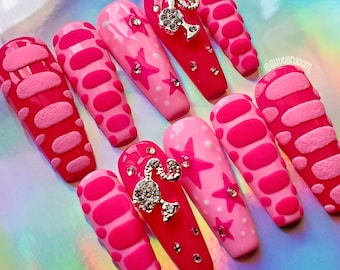 ICONIC | pink fashion doll inspired press on gel nails | Includes application kit!