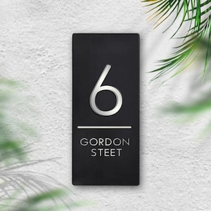 Vertikales Hausnummer Schild, Benutzerdefiniertes Adressschild, Modernes schwarzes Türschild, Hausnummer für den Außenbereich, Innendekoration, neues Zuhause Geschenk
