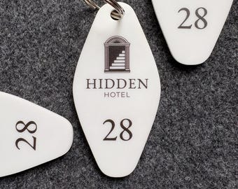 Elegant Hotel Keychain, Custom Key Holder, Personalized Guesthouse Key Fob, Keyring with Door Number and Logo