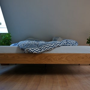 Minimalistisches Massivholzbett aus Eichenholz 140-200x200cm handgefertigt Bild 7