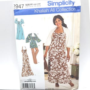 Könnte beinhalten: Simplicity Schnittmuster aus der Khaliah Ali Kollektion. Das Schnittmuster enthält Designs für Kleider, einen Jumpsuit und ein Oberteil mit Jacke. Die Größen sind FF 18W-24W, was EUR 44-50 und FR 46-52 entspricht.