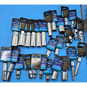 Lote de 28 adaptadores de vaso MintCraft de 3/8" de diámetro, estándar SAE, herramientas vintage, nuevos con etiquetas.