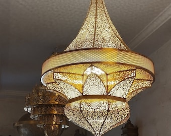 Moroccan design chandelier, lamp light