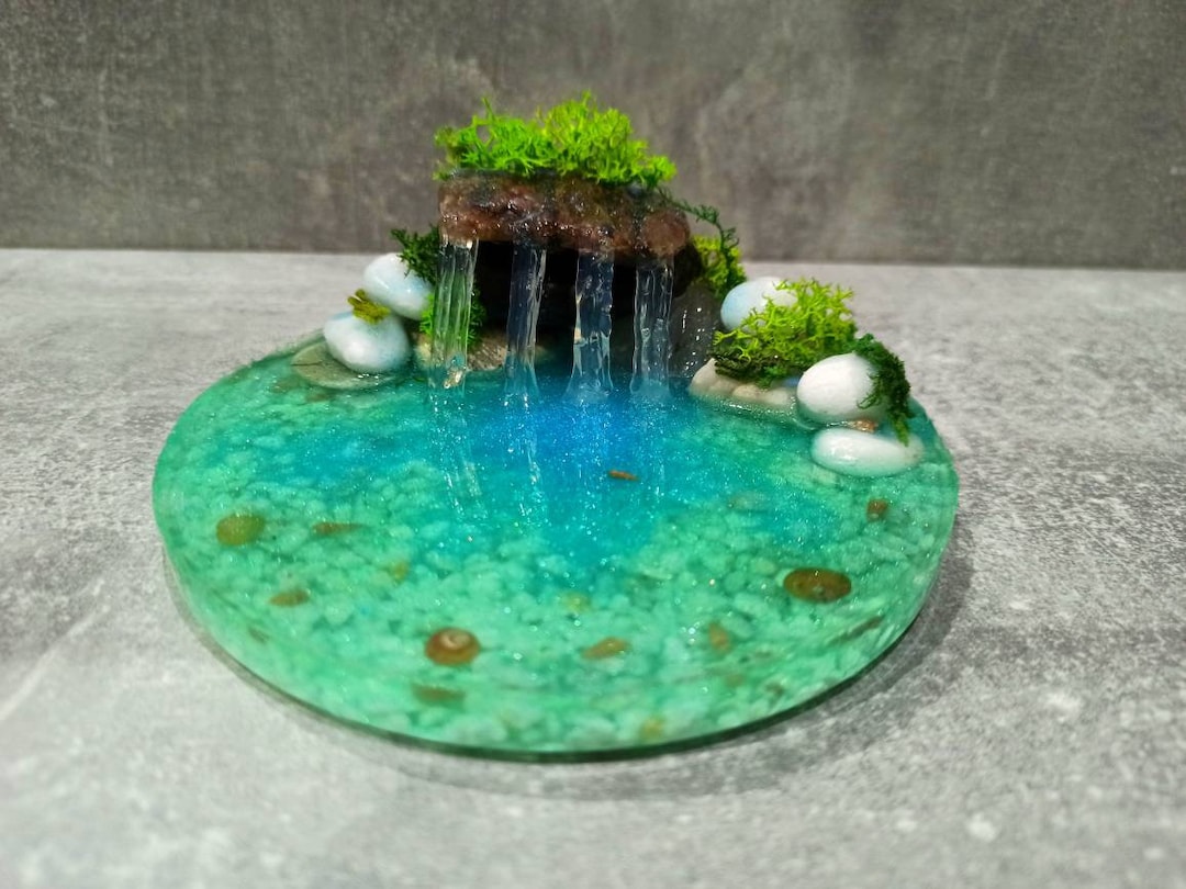 How to Make Fake Water for Crafts (+ Resin Terrarium Guide)