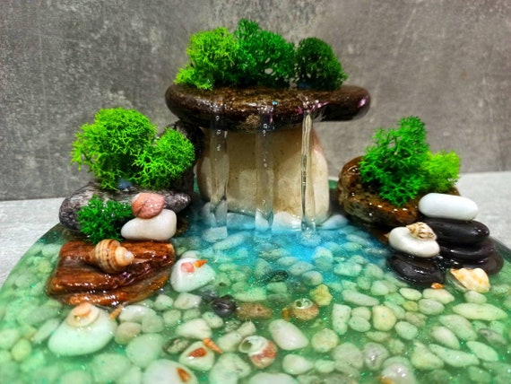 Pond & Stream Diorama (Create-A-Scene® Habitat Diorama Kit)