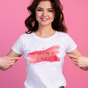 Super graphic t-shirts, cute, funny, sarcastic and attitude frasses!