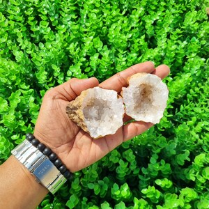 Natural Agate Quartz Cluster Geode: Sparkly Wish Box Display Piece