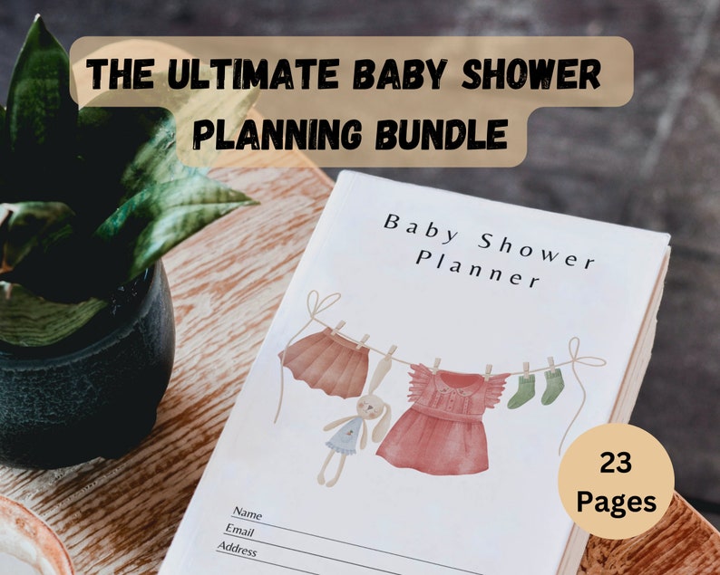 K&ouml;nnte beinhalten: Ein wei&szlig;er Planer mit dem Text "Baby Shower Planner" und einer Zeichnung einer W&auml;scheleine mit Babykleidung, die daran h&auml;ngt. Der Planer hat 23 Seiten und der Text "23 Seiten" befindet sich in einem gelben Kreis.