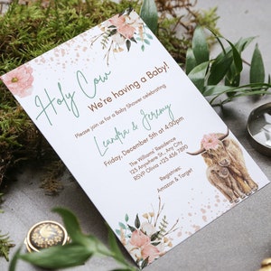 Szablon zaproszenia na baby shower w stylu boho highland cow, zaproszenie na baby shower w stylu holy cow, kwiatowy baby shower w stylu krowy, edytowalne zaproszenie na baby shower w stylu boho cow
