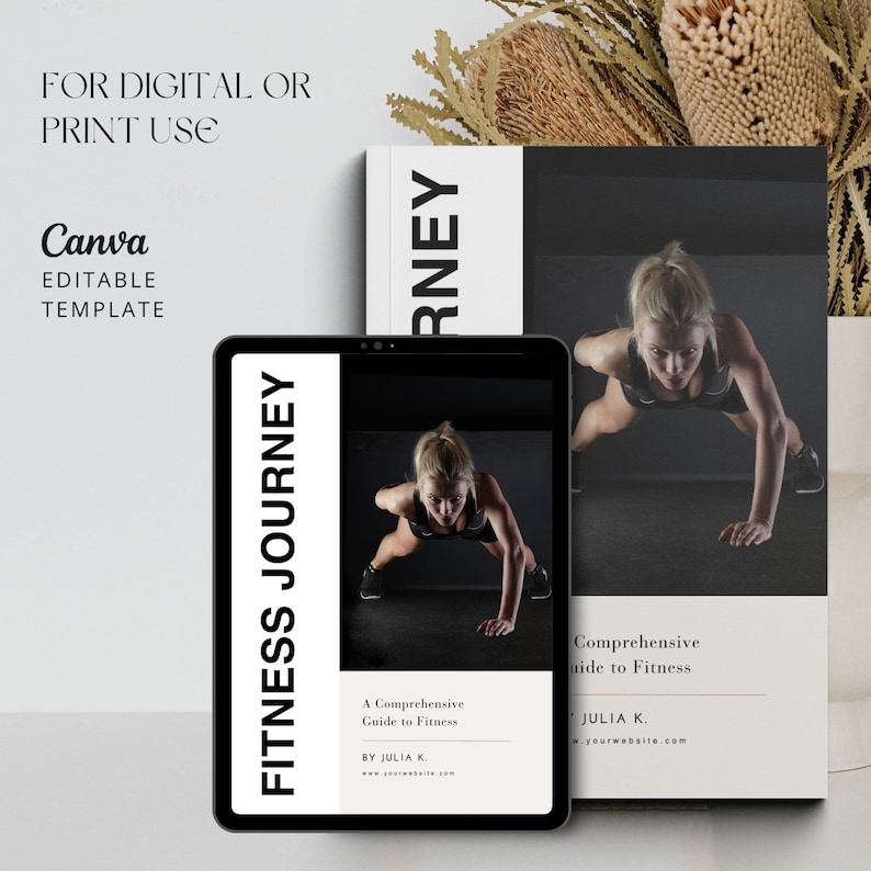 Puede incluir: Una portada de libro electr&oacute;nico digital con un dise&ntilde;o en blanco y negro. La portada presenta a una mujer haciendo una flexi&oacute;n. El t&iacute;tulo del libro electr&oacute;nico es "Fitness Journey: A Comprehensive Guide to Fitness" por Julia K.