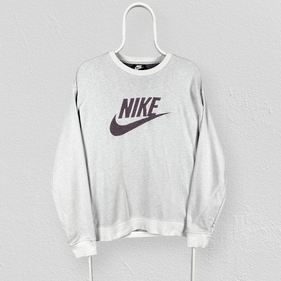 cream nike sweatshirt mens
