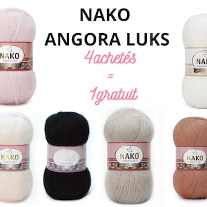 Peut inclure: Six pelotes de laine de différentes couleurs : rose, blanc, noir, beige et pêche. La laine est étiquetée "NAKO Angora Luks" et comporte une promotion : "4 achetées = 1 gratuit".