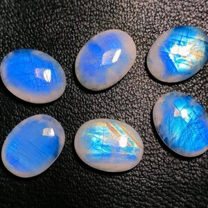 AAA Grade Natural Rainbow Moonstone Cabochon, Size:- 15x20x6 MM (6 Pcs) Oval Shape Smooth Polished Loose Gemstone, Best For Jewelry !!