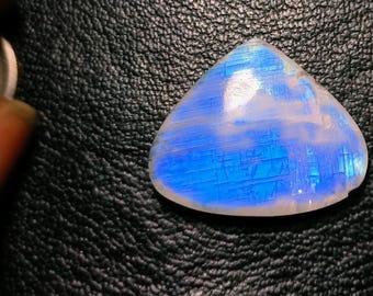 AAA Quality Moonstone Gemstone Heart Shape Size 33x27x8 MM 60 CT ! Big Size Moonstone Cabochon ! Natural Moonstone Making All Jewelry !!!