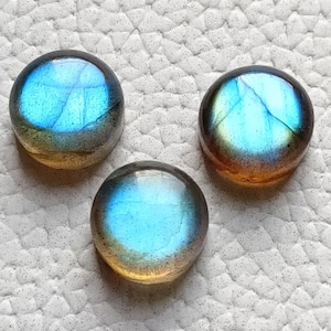 Good Quality Labradorite gemstone Round Shape Size 8 MM 3 pieces Available. AAA Labradorite Cabochon, Blue Flashy Labradorite Gemstone !!!