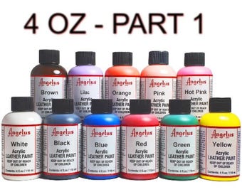 Op de afbeelding: Een set van 10 flesjes Angelus Acryl Lederverf in verschillende kleuren, waaronder wit, zwart, blauw, rood, groen, geel, bruin, lila, oranje en felroze. Elk flesje bevat 118 ml verf en is gelabeld met de kleurnaam en "Angelus Acrylic Leather Paint".