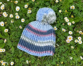 Scrappy Beanie with removeable puff