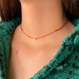 Collier kabbale rouge : protection, porte-bonheur, tour de cou réglable