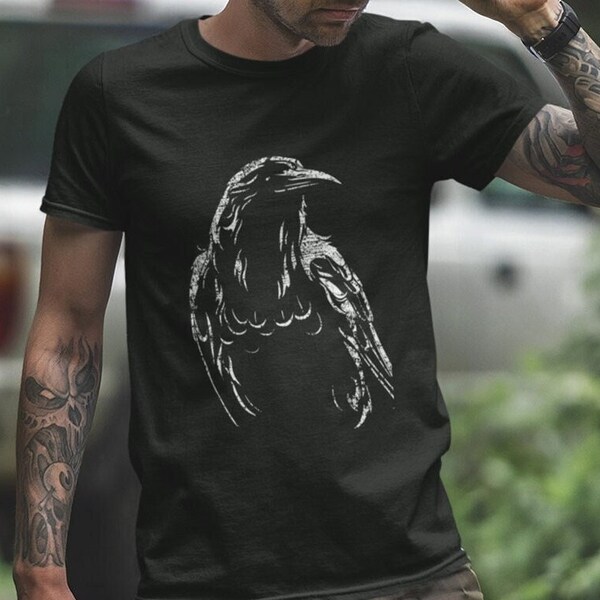 Crow T-Shirt - Raven Shirt - The black bird says Caw Caw - Big bold Raven shirt - The Crows Fly by Night - Unisex Crow Tee