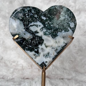 Moss Agate Heart/Polished Moss Agate Heart on Gold Stand/Moss Agate/Natural Moss Agate/Polished Moss Agate/Heart/Tree Agate