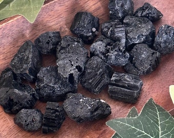 Black Tourmaline/Natural Black Tourmaline/Raw Black Tourmaline